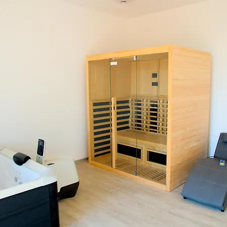 Luxy Luy Villa Loborika